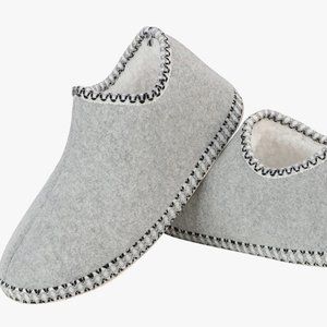 Snoozies Women's Heather Cabin Bootie Medium